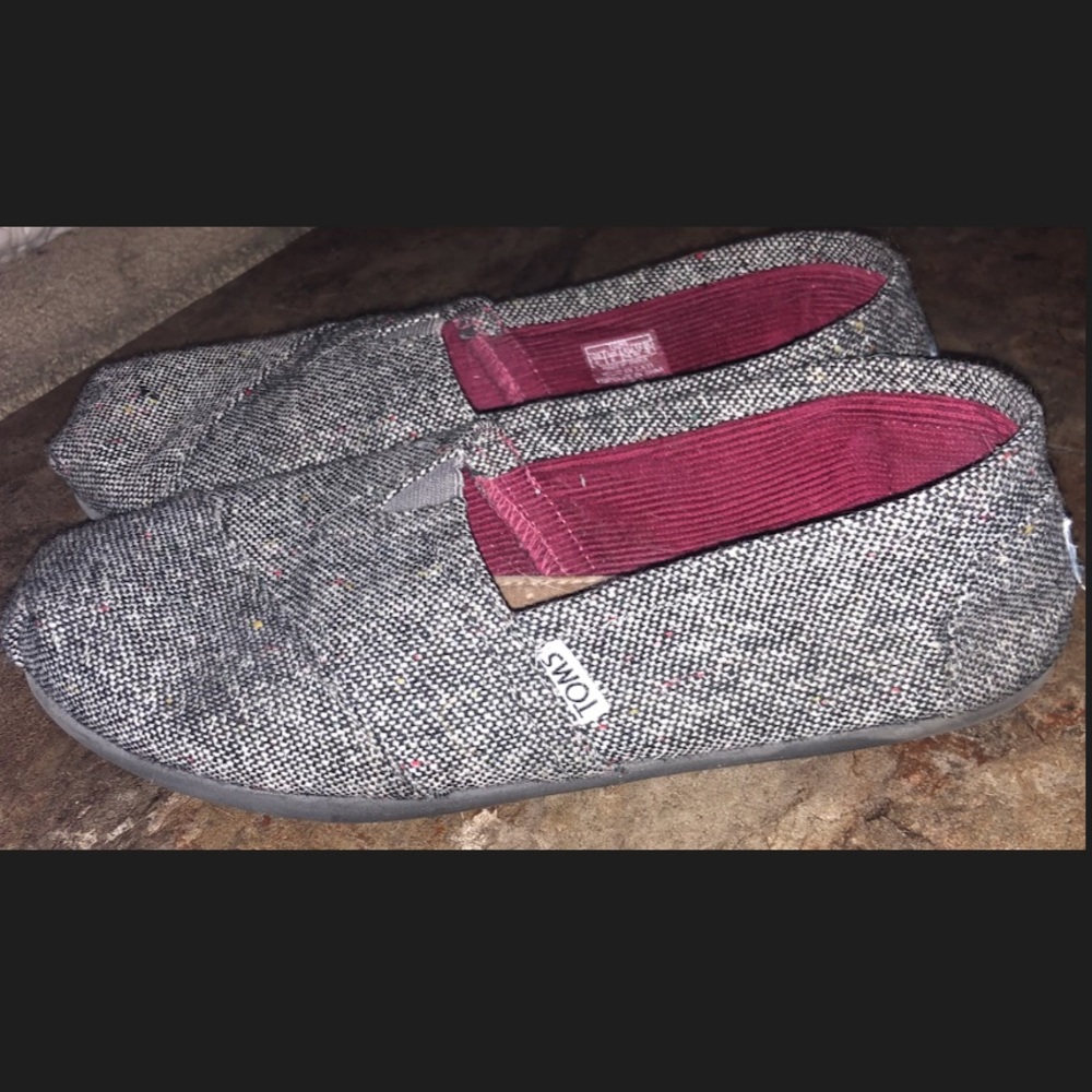 Toms